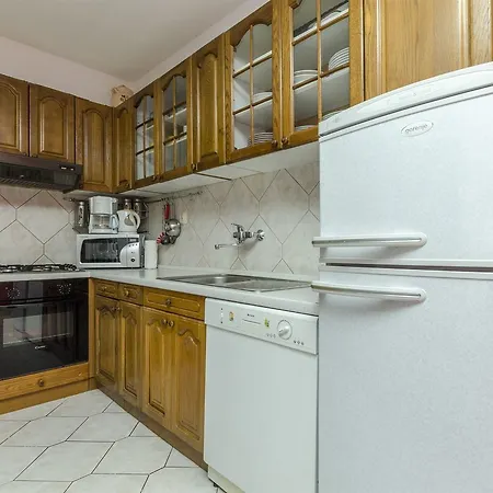 Ita Apartment *